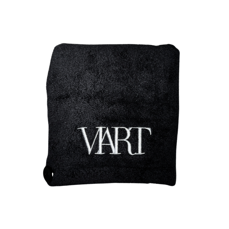 vr_00000239_8_8_.png VIART Black Towel - Image 1